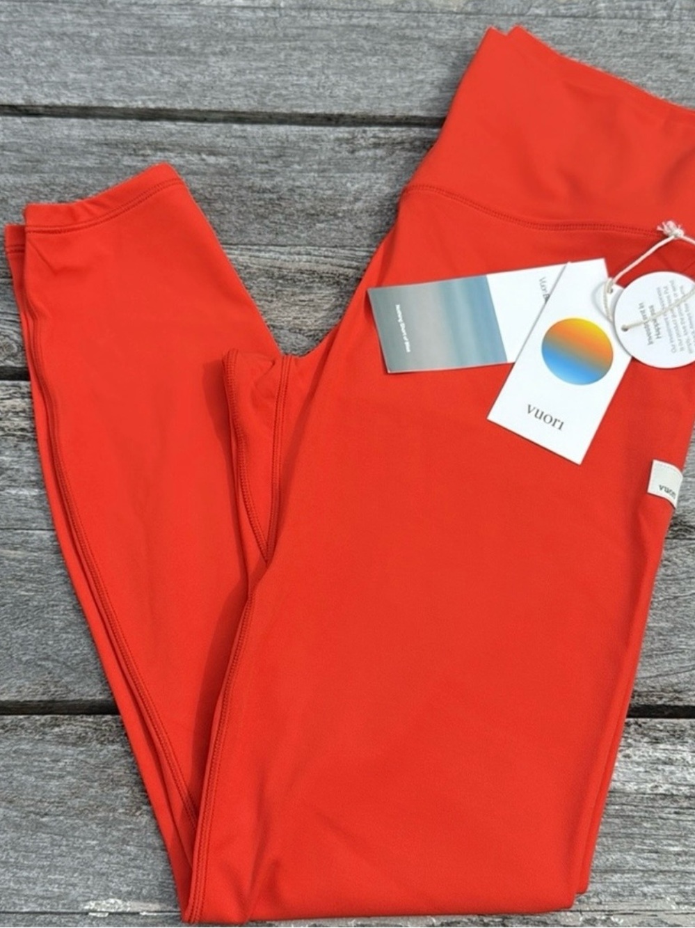 Vuori Women's Leggings in Vivid Coral-Orange